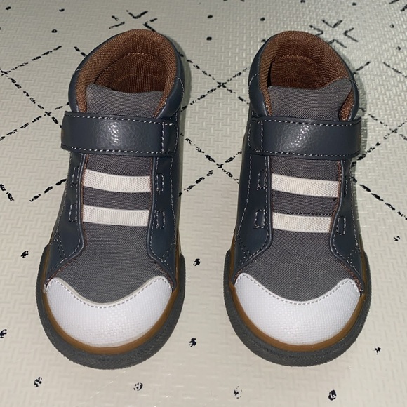 See Kai Run high top sneaker - Picture 4 of 8